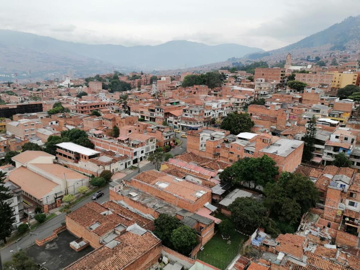 Apartamento Vistas Lindas Cerca Centro Medellín Exteriör bild