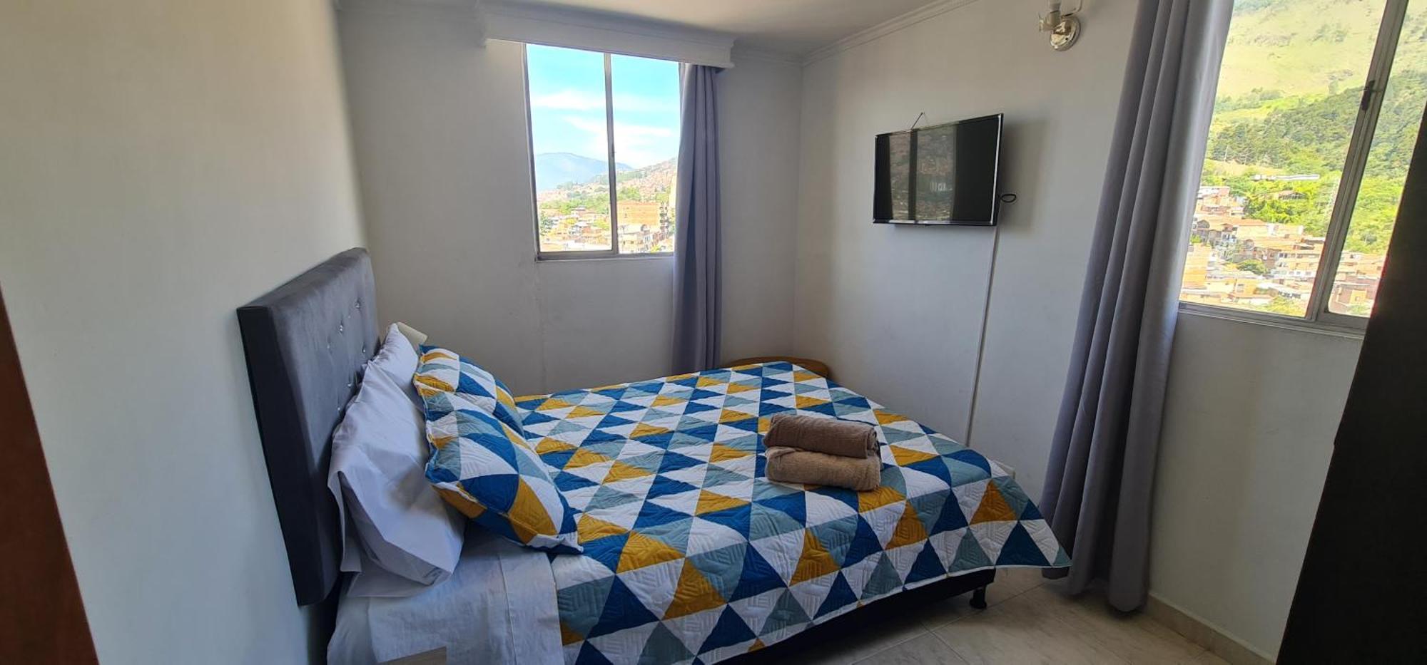 Apartamento Vistas Lindas Cerca Centro Medellín Exteriör bild