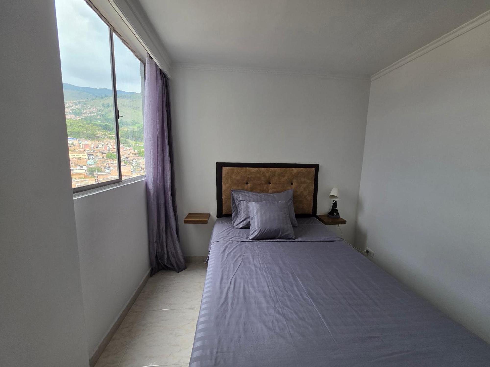 Apartamento Vistas Lindas Cerca Centro Medellín Exteriör bild