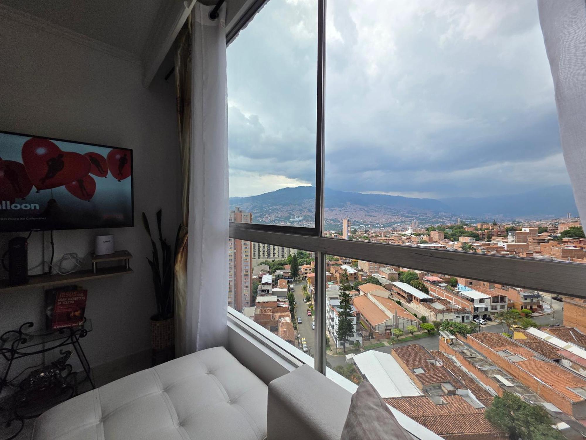 Apartamento Vistas Lindas Cerca Centro Medellín Exteriör bild
